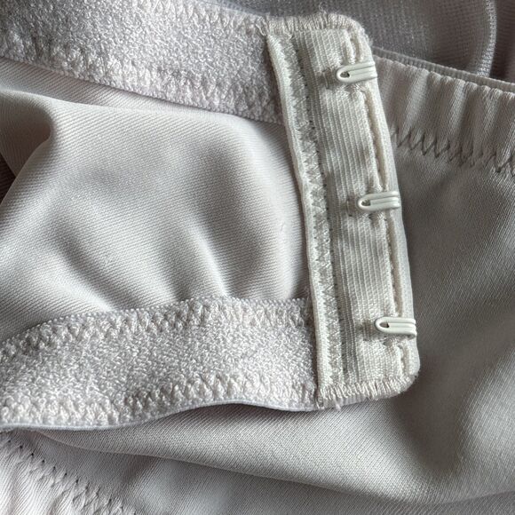 Olga Full Coverage Balconette Bra Pink Satin With Bow Detail Size 40DD - Picture 7 of 7